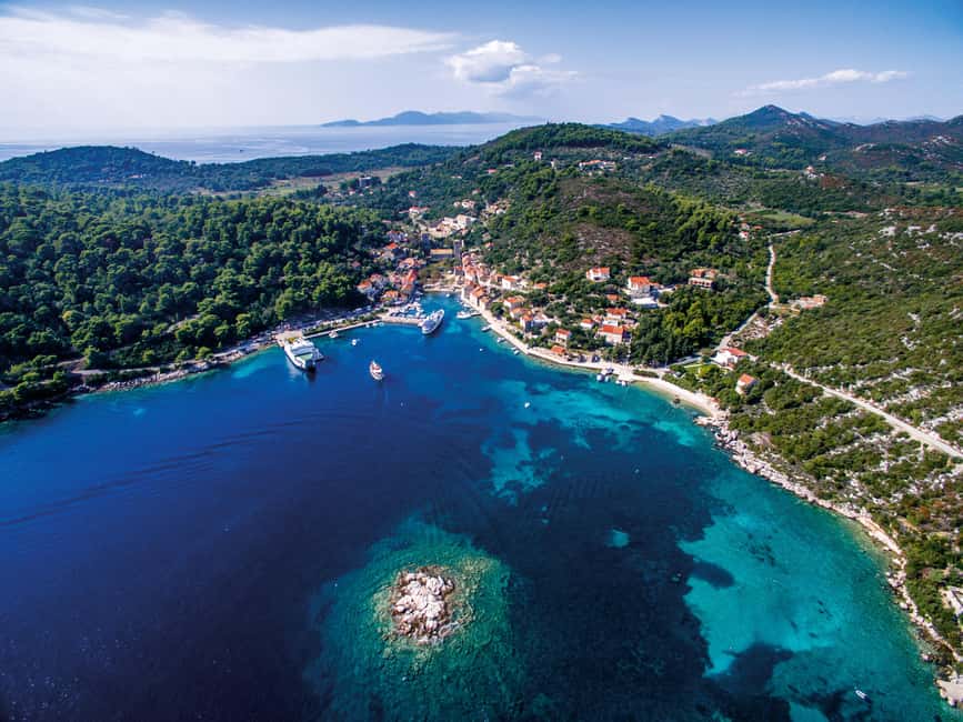Dubrovnik: Private Luxury Yacht Tour to the Elaphite Islands - Lopud village, the monastery, and Fortress Sutvrac