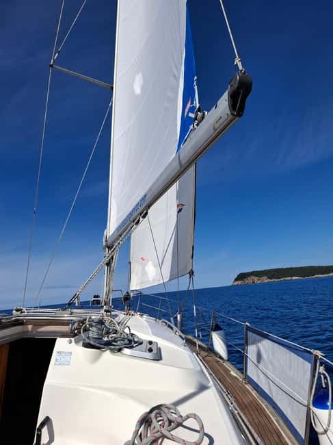 Dubrovnik yacht cruise-Elafity islands & Blue cave - Practical packing for eight hours afloat