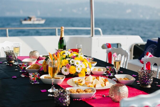 Exclusive Bosphorus Cruise - Luxury Yacht Experience in Istanbul - A private yacht instead of a crowded sightseeing boat