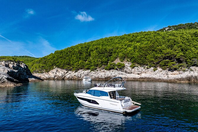 Exclusive Luxury Yacht Tour of the Elaphiti Islands - Why this yacht trip works best from the water