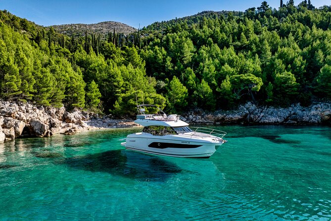 Exclusive Luxury Yacht Tour of the Elaphiti Islands - What is included, and what you still pay for