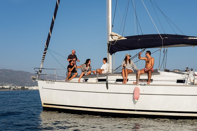 Exclusive private experience in luxury catamaran - What the crew adds to the day