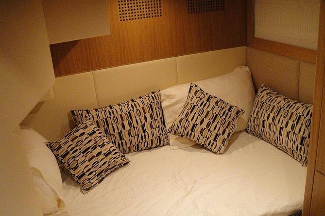 Exclusive Yacht with Private Transfer - Is the $525 group price good value?