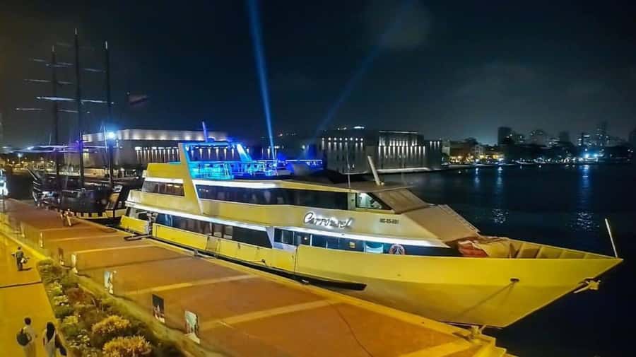 Exotic Yacht - Tour through the bay of Cartagena - What the drink packages really include