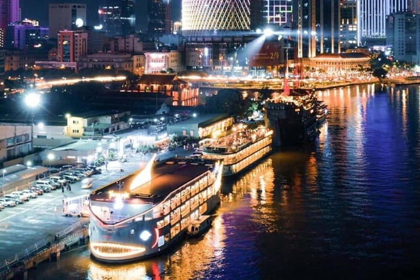 Experience Dinner On Luxury Cruise Along Saigon River - Boarding the Cruise and Settling In