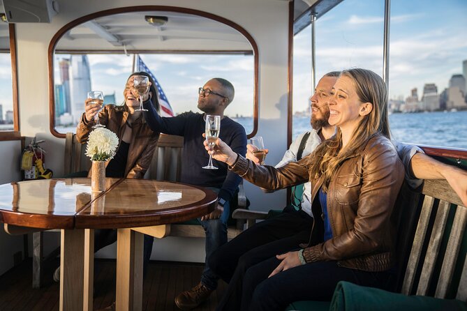 Fall Foliage Cruise on Yacht Full Moon from Chelsea Piers - A fall outing that stays close to Manhattan