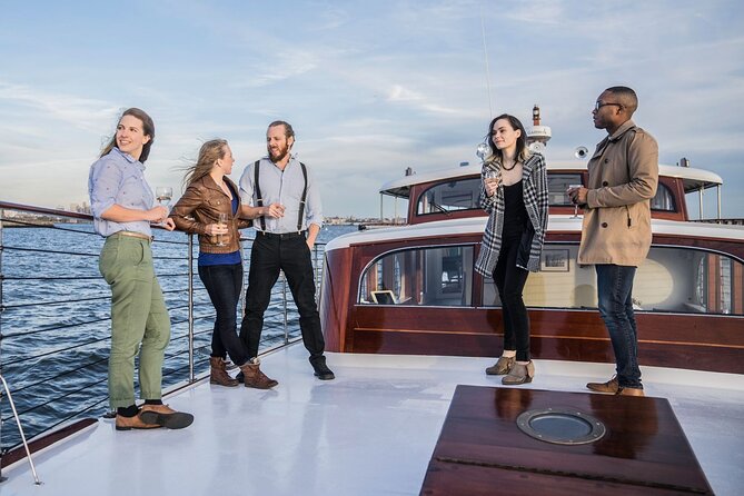 Fall Foliage Cruise on Yacht Full Moon from Chelsea Piers - Hudson River Park opens the view