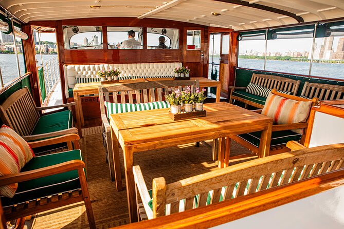 Fall Foliage Cruise on Yacht Full Moon from Chelsea Piers - Why the small group changes the feel