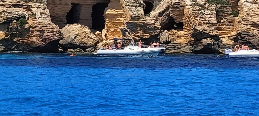 Favignana and Levanzo in relax with yacht Floen - What the crew and past trips tell you