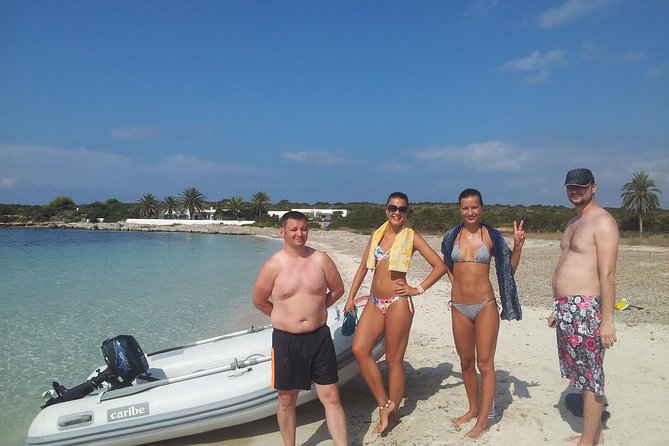Formentera Day Trip from Ibiza on Private Luxury Catamaran - Finding the boat at Cala Jondal or Es Xarcu