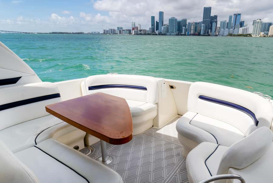 Fort Lauderdale: Private Yacht Cruise - Bringing drinks and setting the mood