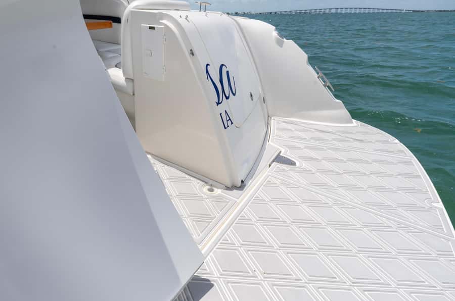 Fort Lauderdale: Private Yacht Cruise - Meeting at Dock B