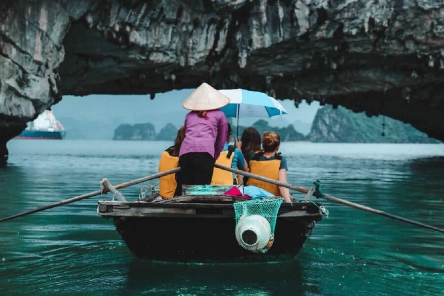 From Hanoi: 2-Day Bai Tu Long Bay Luxury Cruise with Jacuzzi - Why Bai Tu Long Bay is the better part of the route