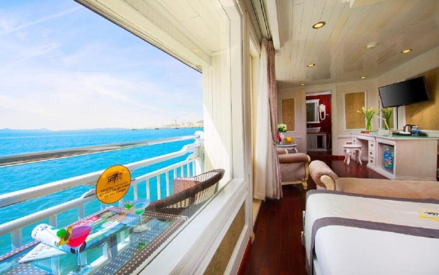 From Hanoi: 2-Day Bai Tu Long Bay Luxury Cruise with Jacuzzi - Day one: kayaking, fishing villages, and sunset on deck