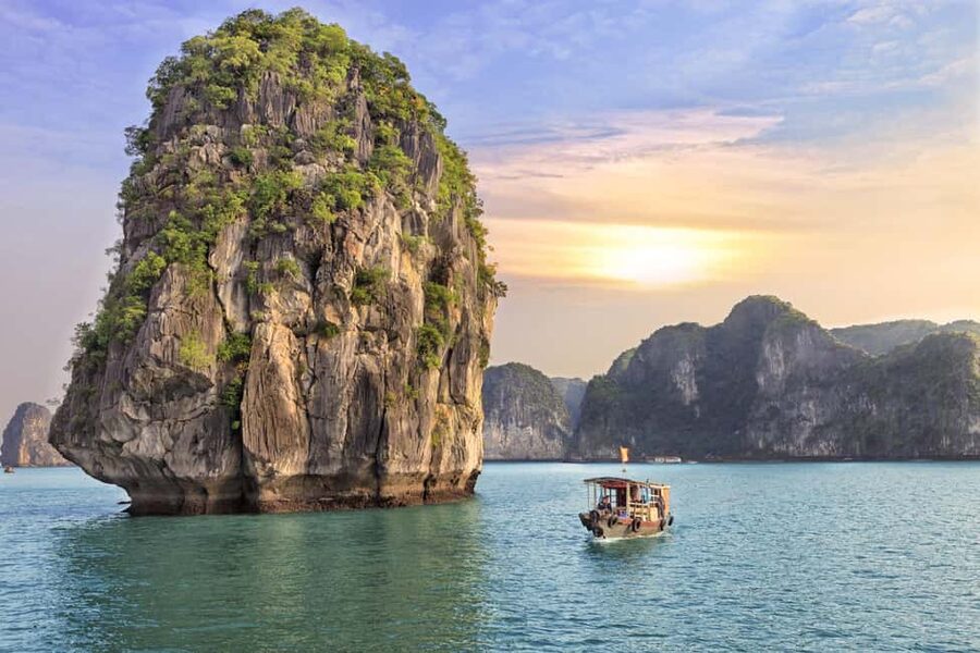From Hanoi: Ha Long Bay 1 Day Tour With A Luxury Cruise - Sunset tea on the return cruise