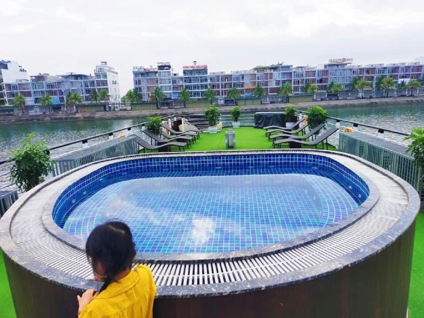 From Hanoi: Ha Long Bay Luxury Cruise Day Tour with Jacuzzi - Sunset party, jacuzzi, and the ride home