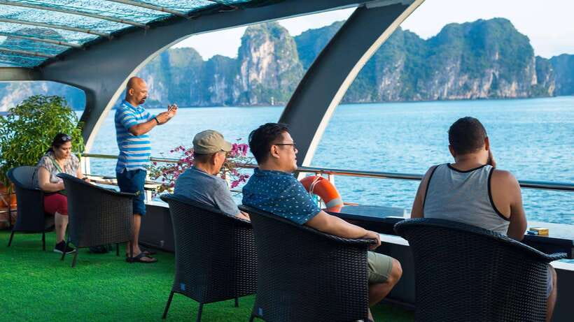 From Hanoi: Ha Long Bay Luxury Cruise with Big & Small Group - Who will enjoy this Ha Long Bay day trip
