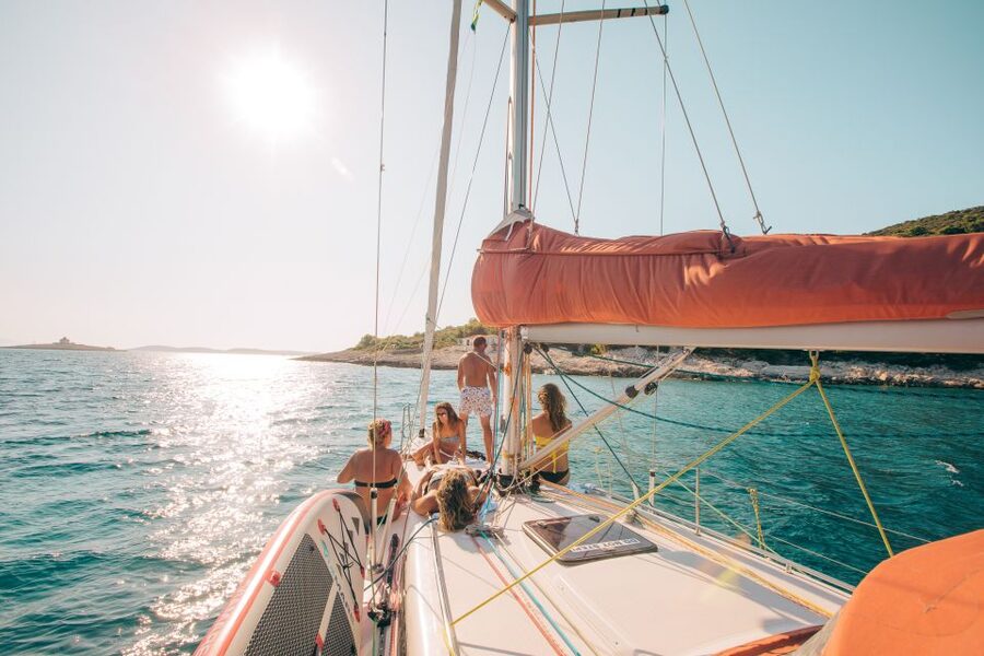 From Hvar: Boat Tour to Pakleni Islands on a Comfort Yacht - What the skipper adds to the outing