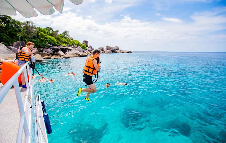From Khao Lak: Similan Islands Day Trip by Luxury Catamaran - Koh Miang, Princess Bay, and lunch
