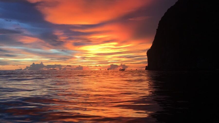 From Phi Phi: Private Full-Day Speed Boat Charter - Why a private Phi Phi boat can be worth the cost