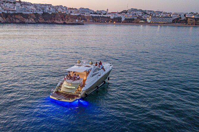 Full-Day Private Cruise in the Algarve Coast by Luxury Yacht - Alfanzina Lighthouse and the western coast