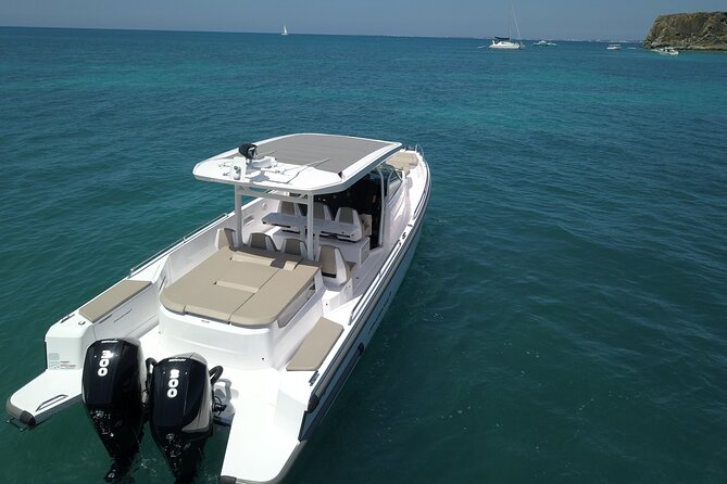 Full-Day Private Luxury Yacht Tour in Anguilla - Anguilla Arch: a 15-minute photo stop