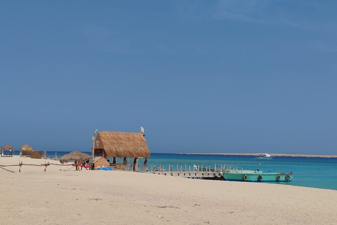 Full day trip by Luxury boat and Hula Hula Island - Two hours on Hula Hula Island