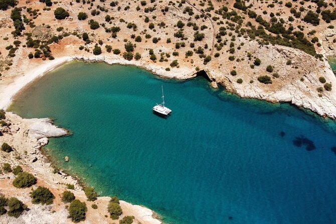 Full Day Yacht Tour in Catamaran Naxos Greece - Lunch aboard the Aegean