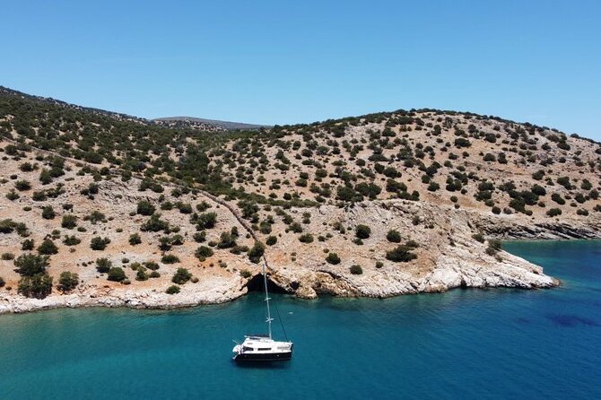 Full Day Yacht Tour in Catamaran Naxos Greece - Meeting the boat at 8:00 am