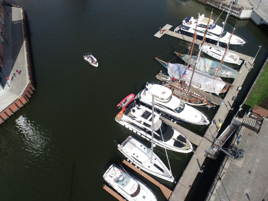 Gdańsk: Motlawa River Yacht Cruise - The shipyards and Gdańsk’s modern identity