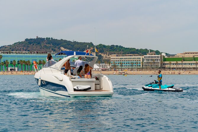 Gobbi Yacht Rental in Barcelona 9 Pax 2/4/8hs - The swimming stop near Hotel W or Cala Montgat
