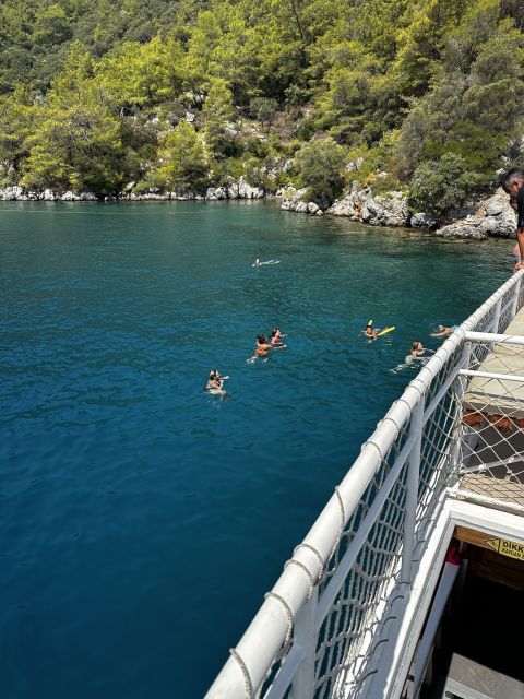 Gocek: Yacht Trip and 12 Island Full-Day Tour with Lunch - Aquarium Cove is made for a long swim