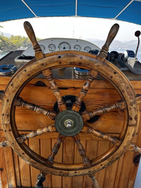 Gocek: Yacht Trip and 12 Island Full-Day Tour with Lunch - What lunch, tea, and the boat bar really provide