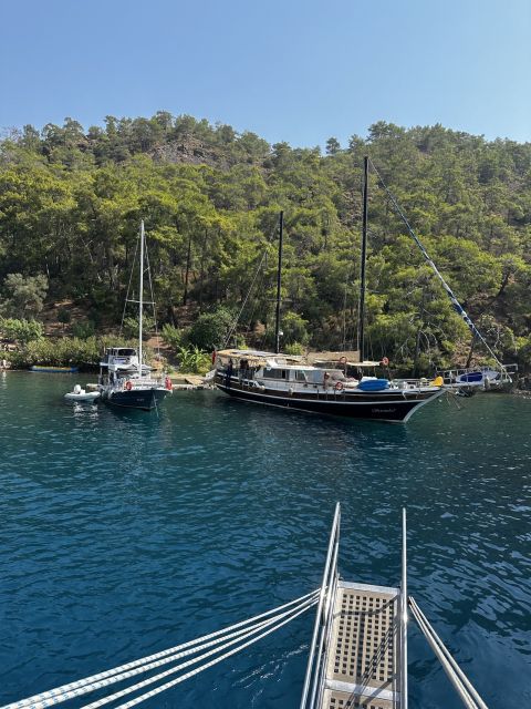 Gocek: Yacht Trip and 12 Island Full-Day Tour with Lunch - Kille Cove begins the swimming rhythm