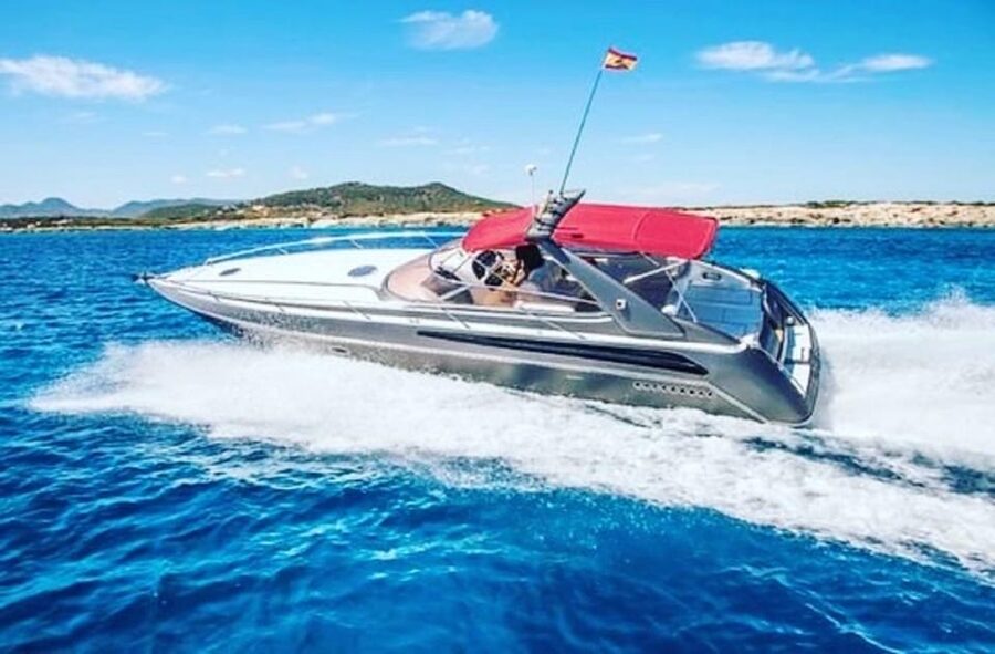 Gran Canaria: Private yacht excursion with Aperitif, drinks and snorkeling - A private yacht, not a standard boat cruise