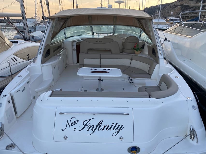 Gran Canaria: Private Yacht Excursion with Drinks, Lunch, and Snorkeling - A private boat day from Puerto Rico