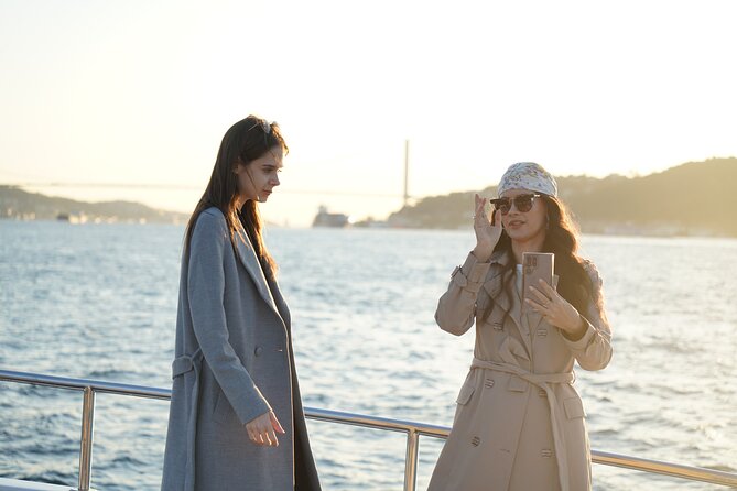 Guided Bosphorus Afternoon Cruise on Yacht - Anadolu Fortress and Beylerbeyi Palace