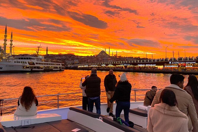 Guided Bosphorus Sunset Cruise on Luxurious Yacht - Small Group Cruise - Beylerbeyi Palace on the Asian side