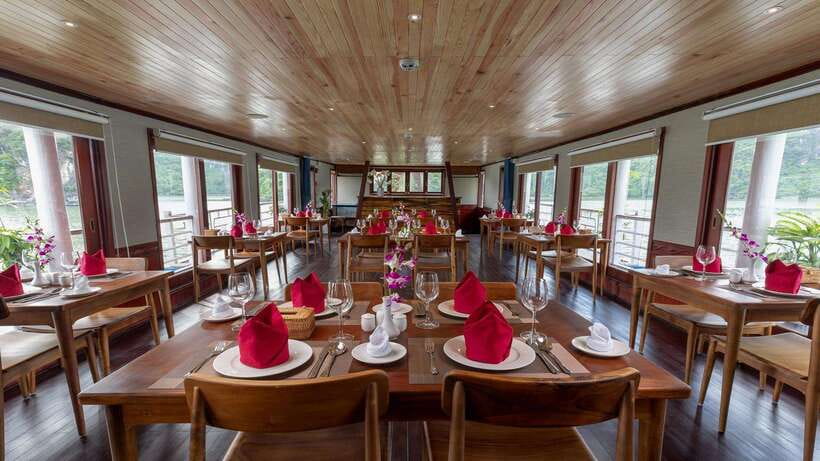 Ha Long Bay - Bai Tu Long Bay Luxury Boat Tour & Transfer - Sunset tea aboard the Amazing Sails Luxury