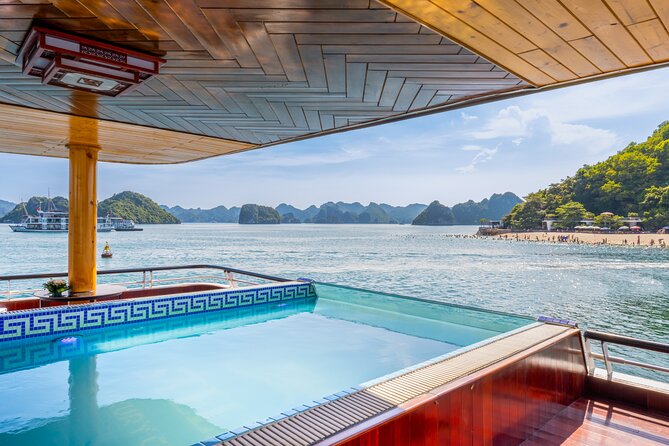 Ha Long Bay Luxury Cruise 1 Day - Hang Luon, choose a kayak or bamboo boat