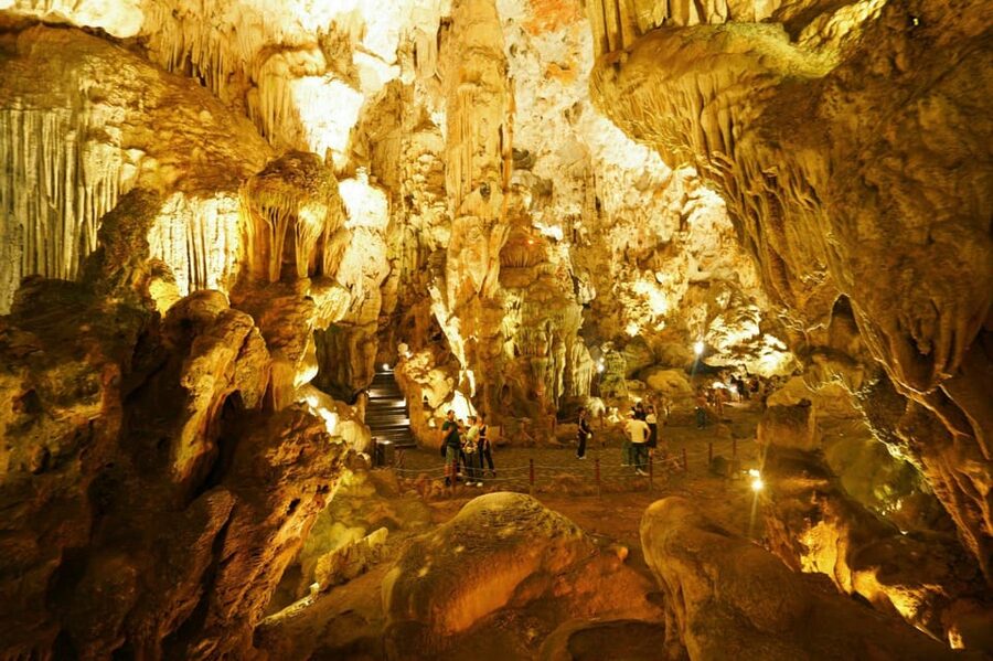 Ha Long–Lan Ha Luxury Yacht Day Cruise from Hanoi - Should you book the Ha Long and Lan Ha day cruise?