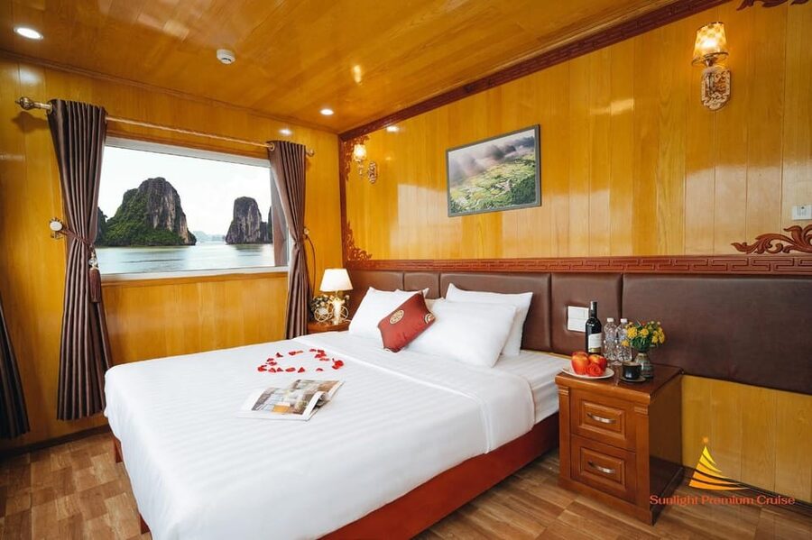 Ha Noi: Lan Ha Bay luxury cruise with private bancony, meals - A quiet morning and the ride to Viet Hai Village