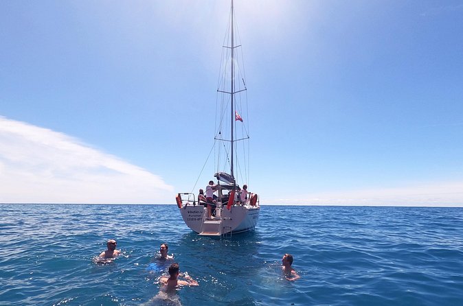 Half-Day Boat Trip Madeira Funchal- Private Yacht Snacks & Drinks - What makes the private format worth considering