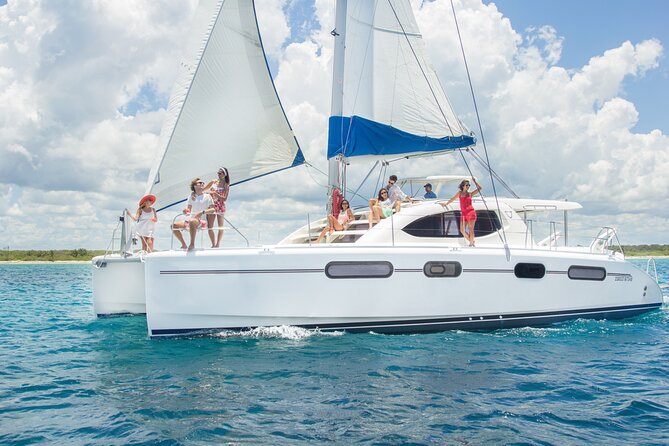Half-Day Luxury Sailing Experience in Tulum with Open Bar - Paddleboards and swim time