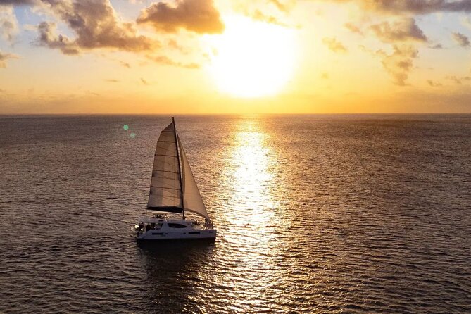 Half-Day Luxury Sailing in Puerto Morelos with Open Bar - The crew sets the tone
