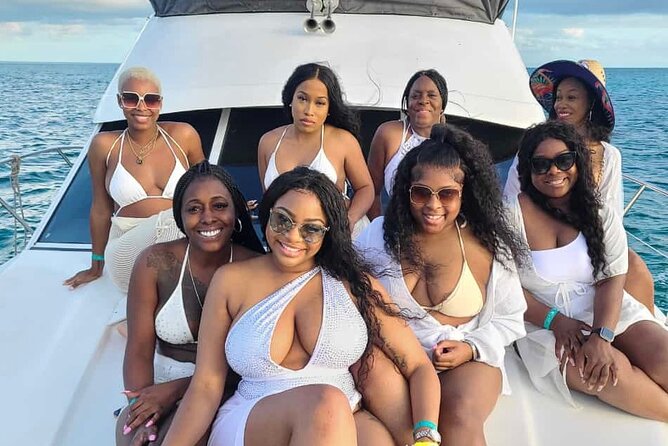 Half-Day Private Rose Island Party Yacht Getaway - The return cruise and possible floating-bar stop