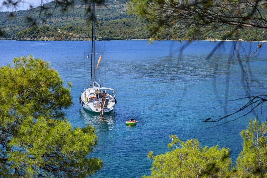 Halkidiki: Private Sailing Yacht Cruise Swim in Blue Waters - Booking advice, cancellation, and timing