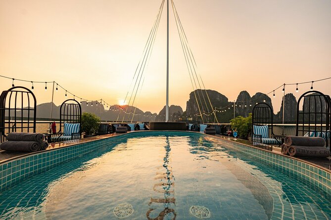 Halong Bay Day Tour With Sunlight Luxury Cruise With Transfer - Luon Cave by kayak or bamboo boat