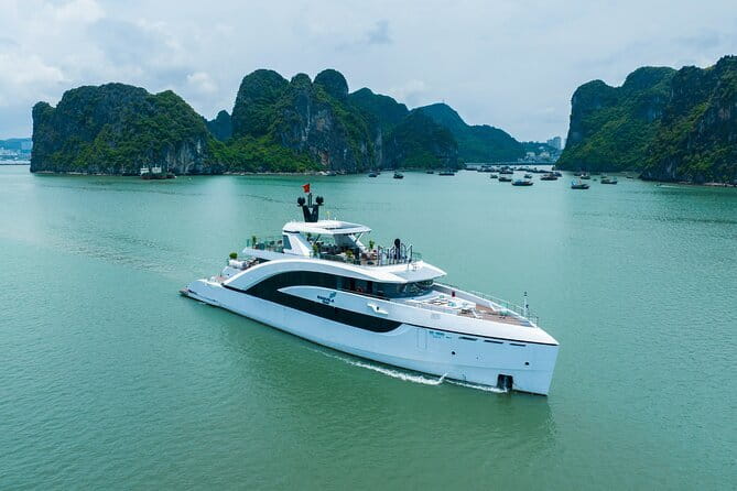 Halong Bay Day Trip Explore Caves, Kayak & Lunch by Saquila Yacht - Key points to know before booking