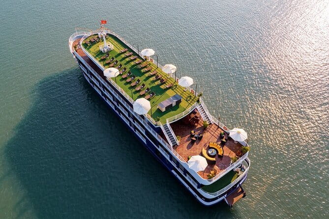 Halong Bay Day Trip Explore Caves, Kayak & Lunch by Saquila Yacht - A semi-buffet lunch from 11:30 to 13:00